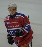 Punanuttujen on lauantaina laitettava Marko Puhakan esimerkin siivittämänä kroppaa likoon mustelmia sen suuremmin kaihtamatta, jotta Vuosaaresta irtoaa mukaan muutakin kuin pelkkää kokemusta.