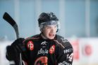 Nikolas Ulessi nähdään alkavalla kiekkokaudella 2018–2019 Titaanien punaisessa sotisovassa. © Toni Jaconelli – http://www.jaconelli.fi/
